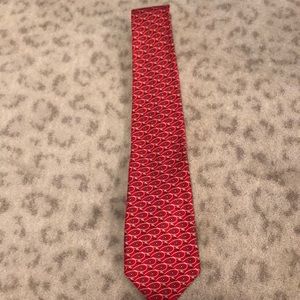 Vineyard Vines silk tie
